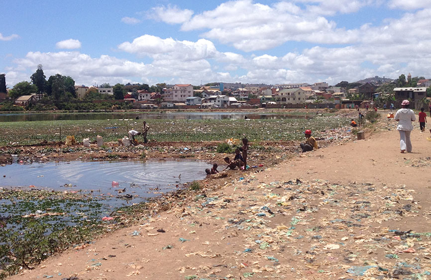 tanna-lake-pollution